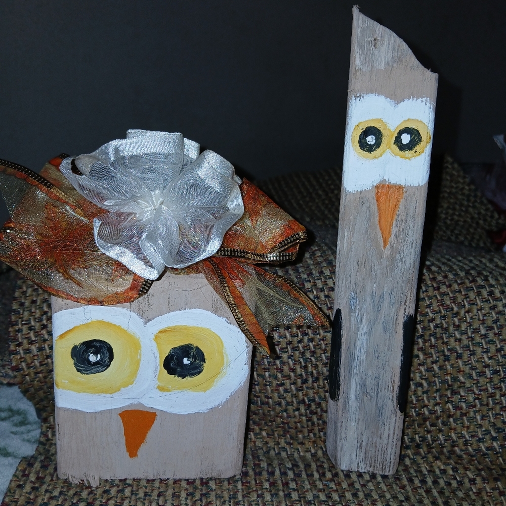 Handcrafted Wooden Owl Halloween Autumn Decor Set